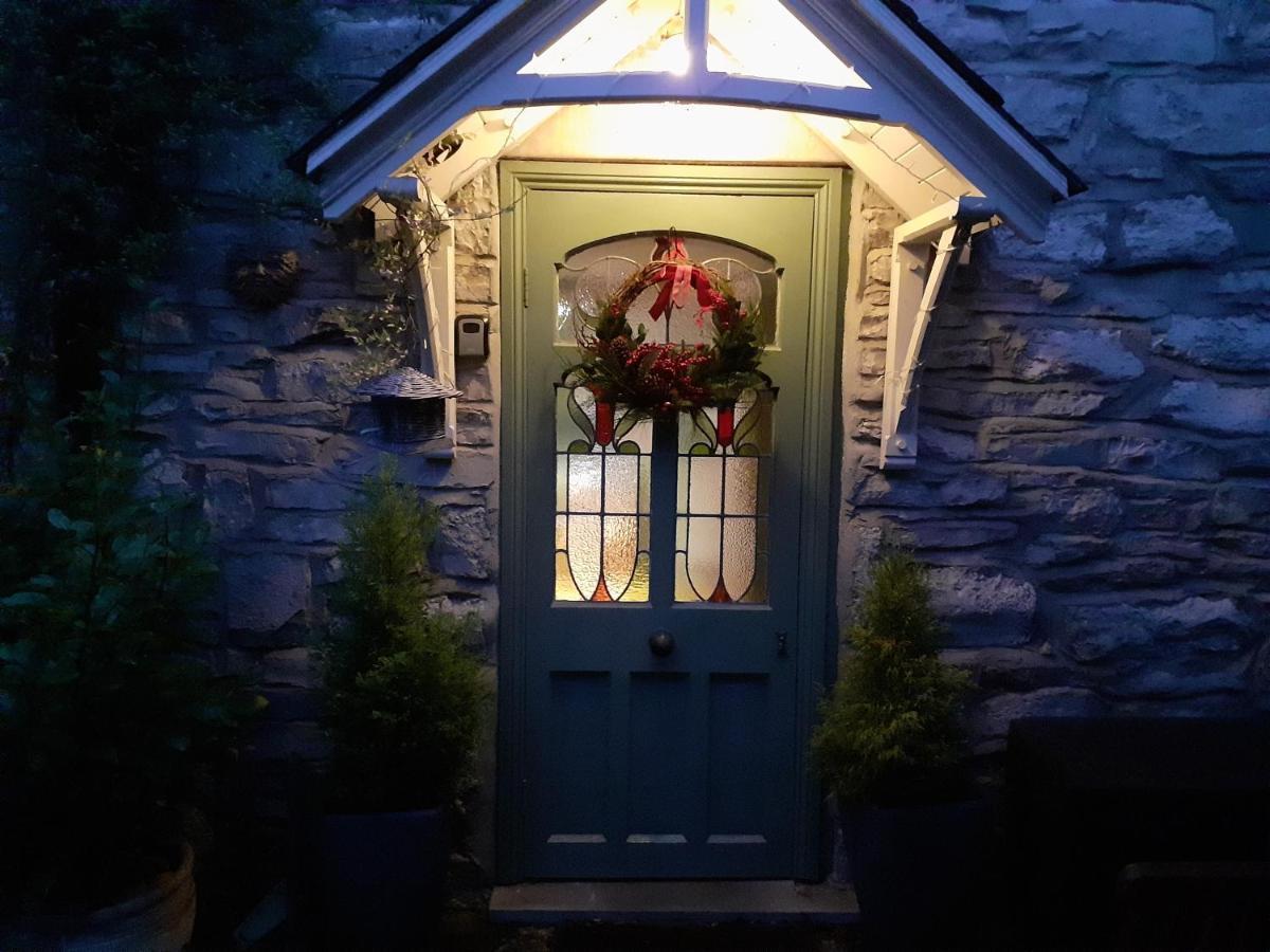 Castle Street Cottage Ритин Экстерьер фото