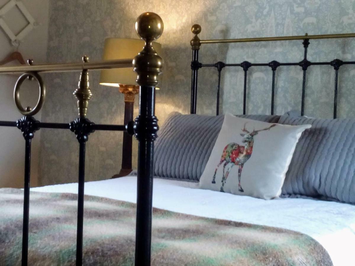 Castle Street Cottage Ритин Экстерьер фото